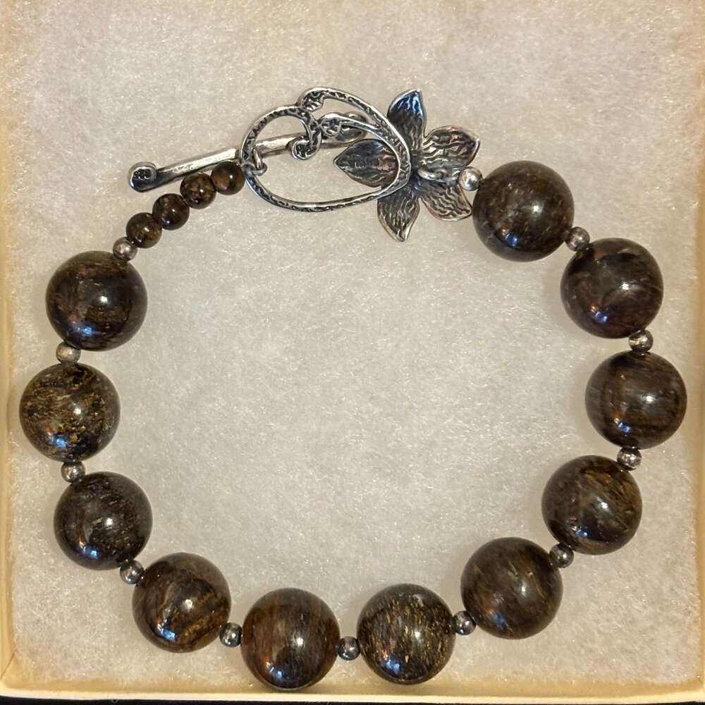Silpada bronzite and sterling silver bead bracelet with a sterling silver flower
